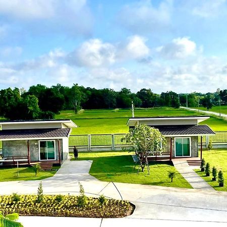 Farm View Resort @Uthai Thani ฟาร์มวิว รีสอร์ท อุทัยธานี Nong Khayang Exterior foto